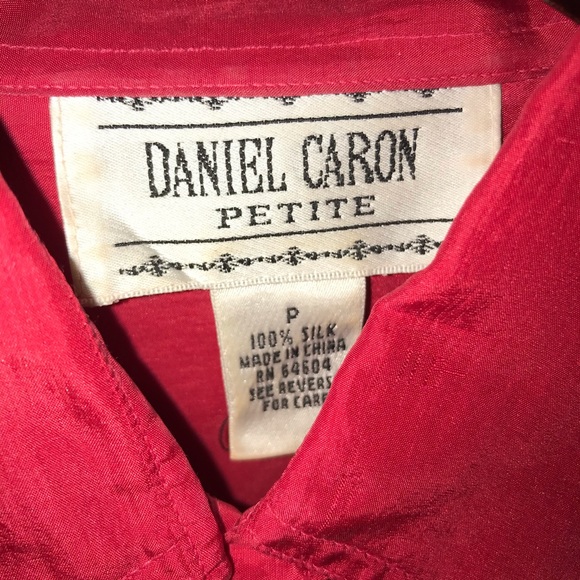 **Daniel Caron Petite Red 100% Silk Button Down Blouse - Picture 8 of 14